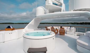 Package Deal yacht charter lifestyle