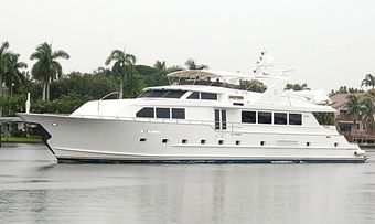 Horus yacht charter Broward Motor Yacht