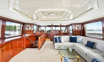 Pacific Mermaid yacht charter lifestyle