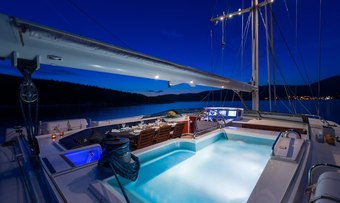 Lady Sunshine yacht charter lifestyle