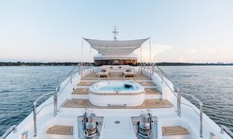 Tramonto yacht charter lifestyle