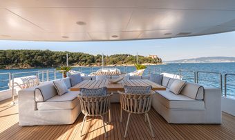 Sensei yacht charter lifestyle