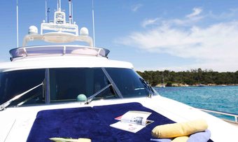 Malarprinsessan yacht charter lifestyle