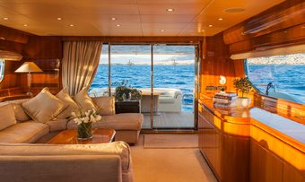 Dilias yacht charter lifestyle