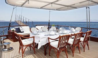 Slow Live yacht charter lifestyle