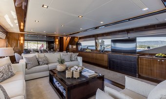 Experience yacht charter lifestyle