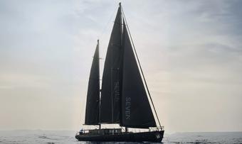 Seven yacht charter Pura Vida Yachts Sail Yacht