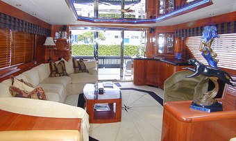 One Net yacht charter lifestyle