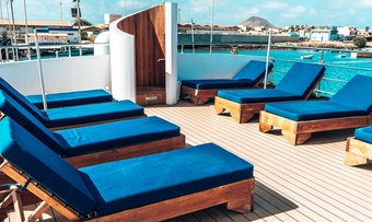 Harmony G yacht charter lifestyle
