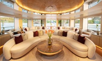 Driftwood yacht charter lifestyle