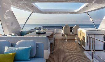 Solstice yacht charter lifestyle