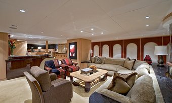 Triumphant Lady yacht charter lifestyle