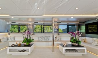 Freedom yacht charter lifestyle