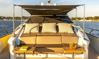 Quantum yacht charter lifestyle