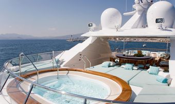 Berilda yacht charter lifestyle