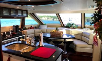 La Balsita yacht charter lifestyle