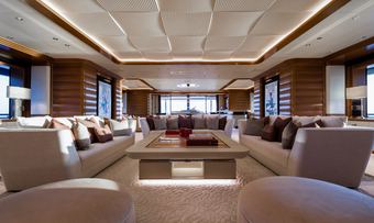 Mar yacht charter lifestyle