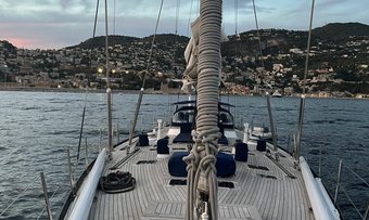 Dark Star of London yacht charter lifestyle