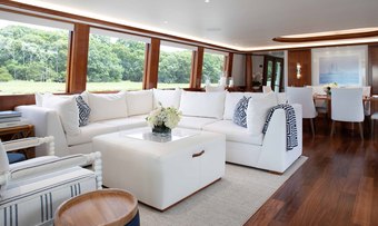 Braveheart yacht charter lifestyle