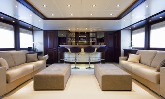 Accama yacht charter lifestyle