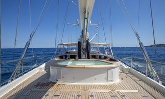 Zenji yacht charter lifestyle