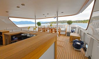 Something Cool yacht charter lifestyle