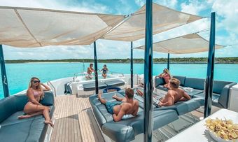 Oculus yacht charter lifestyle