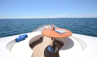 Camellia I yacht charter lifestyle