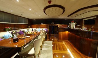Dear Lila yacht charter lifestyle
