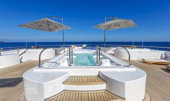 Boadicea yacht charter lifestyle