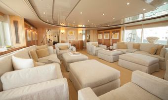 Oceana I yacht charter lifestyle
