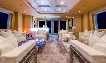 Mizu yacht charter lifestyle