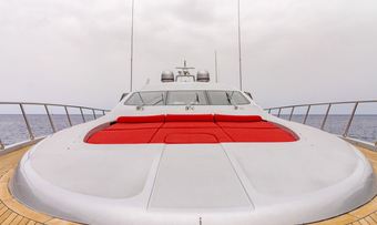 La Digue yacht charter lifestyle