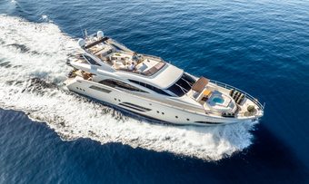 Dalia yacht charter Dominator Motor Yacht