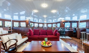 Douce France yacht charter lifestyle