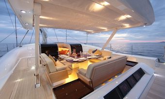 Mirasol yacht charter lifestyle