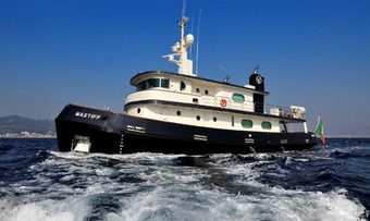 Mastiff yacht charter Appledore Motor Yacht