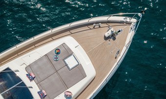 Zihuatanejo yacht charter lifestyle