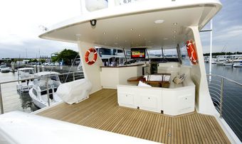 Auspro yacht charter lifestyle