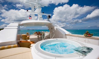 Adamas VI yacht charter lifestyle