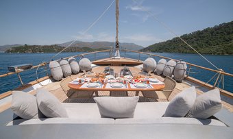 Silver Moon yacht charter lifestyle