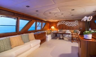 Oceane II yacht charter lifestyle