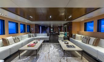 Highlander yacht charter lifestyle