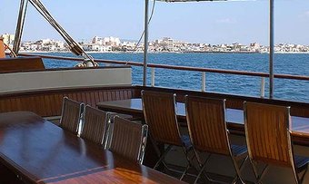 Adornate yacht charter lifestyle