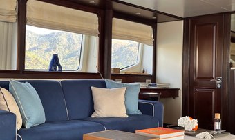Friendship yacht charter lifestyle