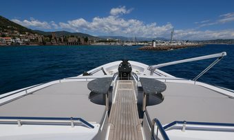 Sud yacht charter lifestyle