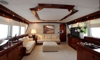 Hathor yacht charter lifestyle