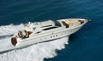 Trilly yacht charter lifestyle