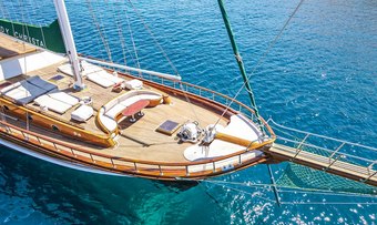 Lady Christa yacht charter lifestyle
