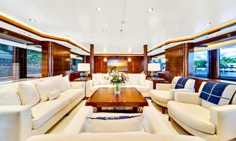 Seascape V yacht charter lifestyle